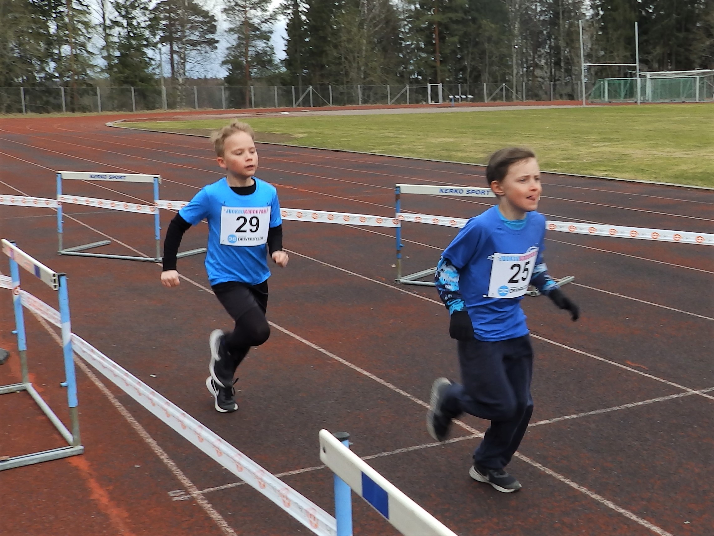 Severi Selvenius nappasi uransa ensimmäisen henkilökohtaisen mitalin pm-kisoista juoksemalla toiseksi P9-sarjan 1 kilometrin matkalla
